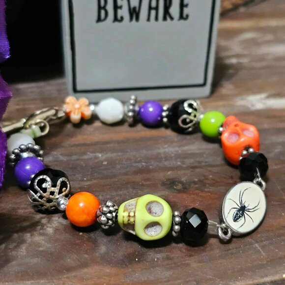 Artisan Bracelet Halloween Spider Skulls Orange Green Purple White Multi Beaded - Picture 4 of 10